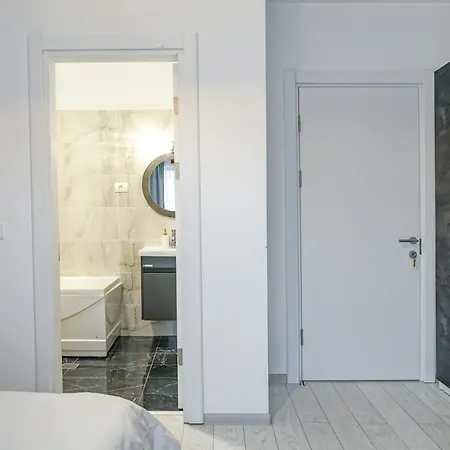Apartment Charming Oasis Bukarest