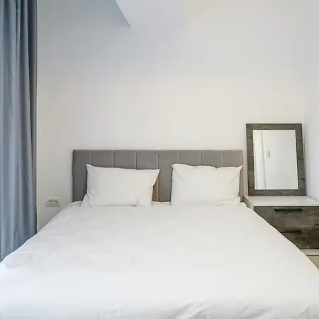 Charming Oasis Apartment