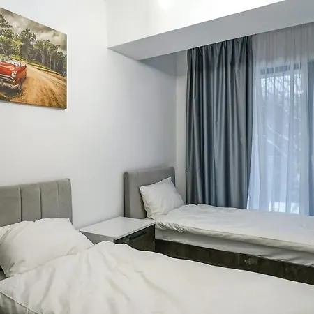 Charming Oasis Apartment Bucharest