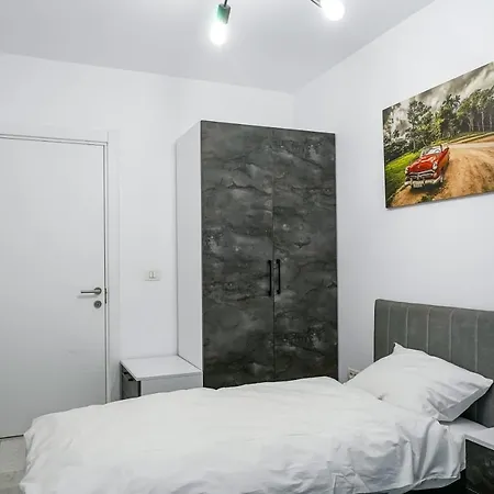 Charming Oasis Apartment *